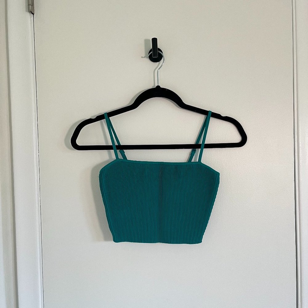 BABATON (Aritzia) Sculpt Knit Cami Cropped Tank